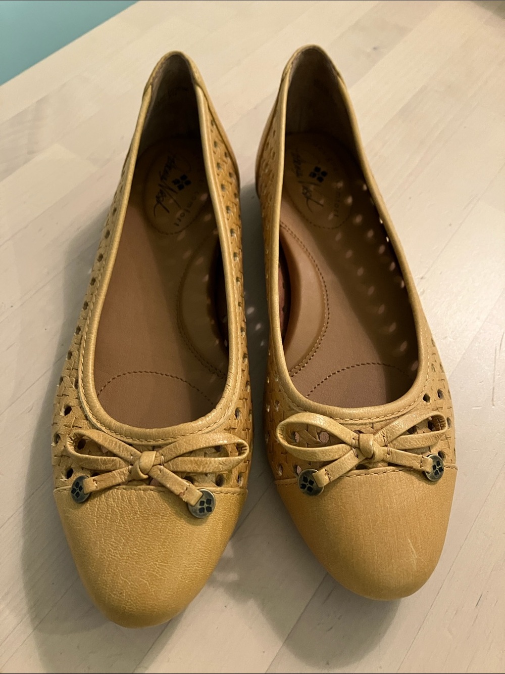 Patricia Nash Women's Tan Yellow Ballet Flats with Bow Sz 6.5